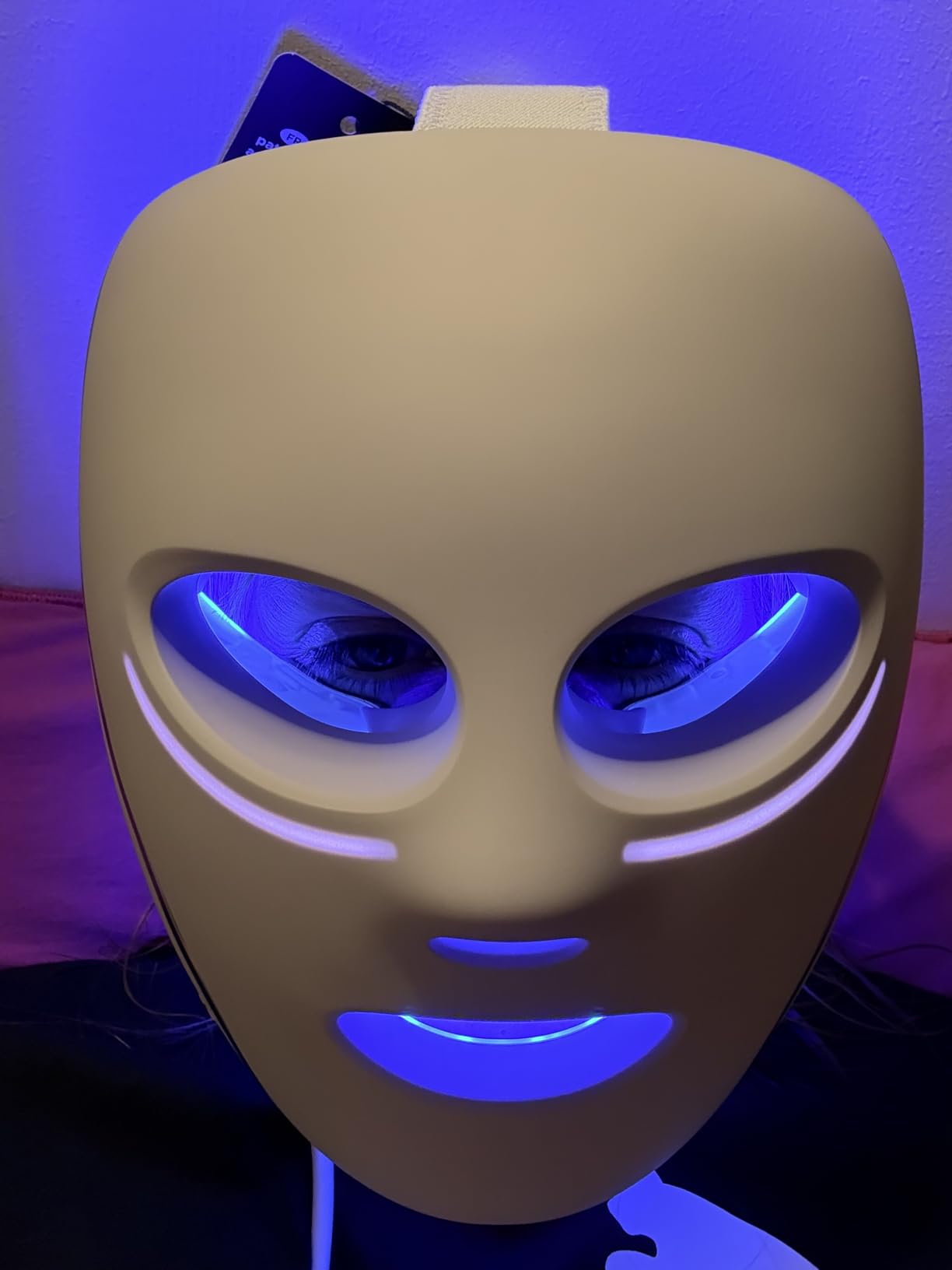 Frais autour des yeux